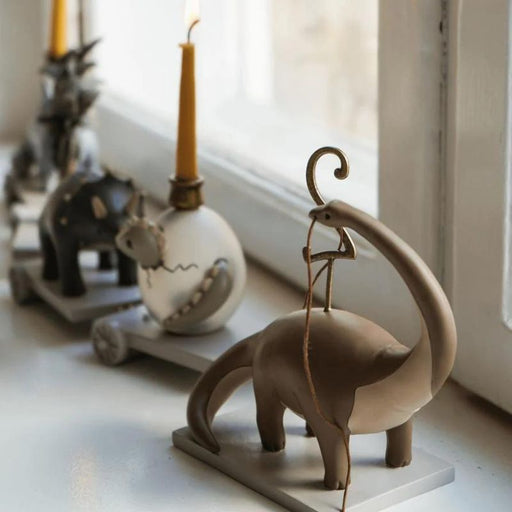 Ceramic Birthday Train Candle Holder - Dinomite par Konges Sløjd - Gifts $100 and more | Jourès