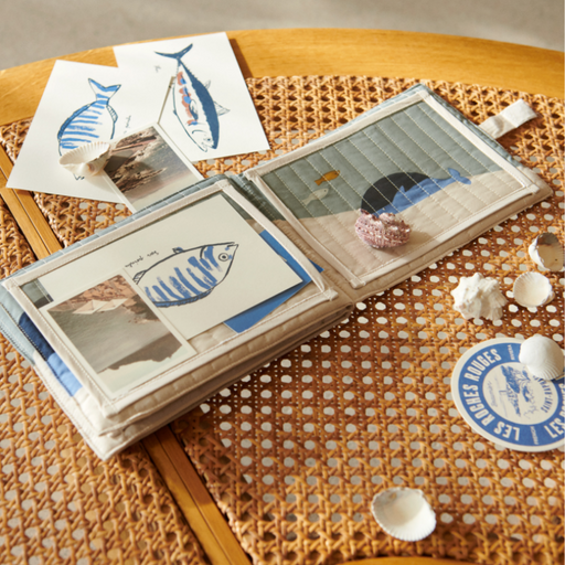 Addie Memory Book - Whale blue / Multi Mix par Liewood - Decoration | Jourès