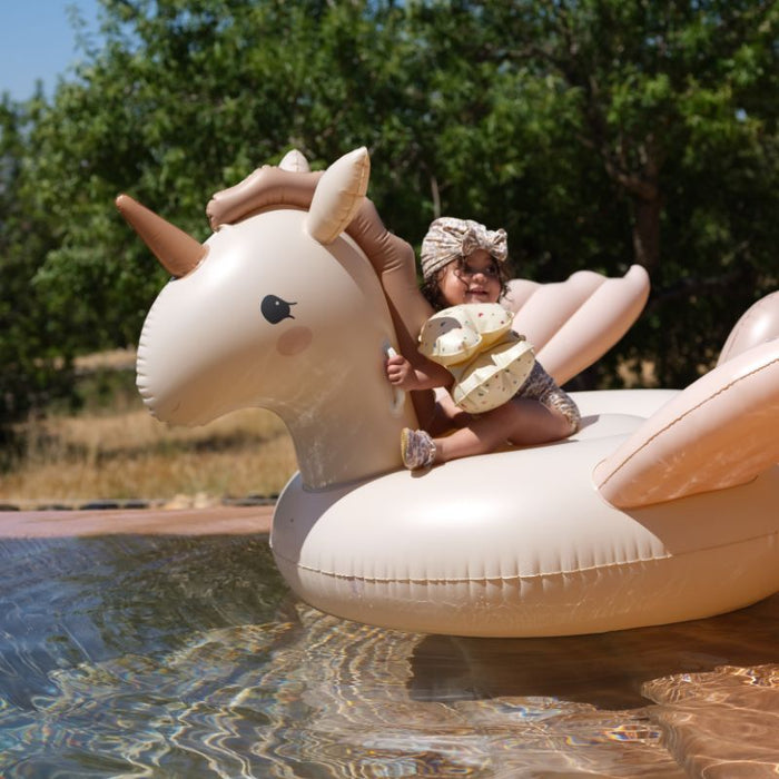 Junior Float - Pink Unicorn par Konges Sløjd - Outdoor toys | Jourès