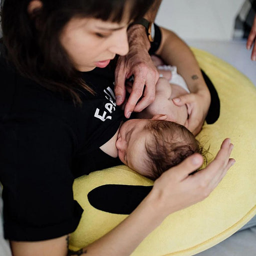 Banana Nursing Pillow Cover par Tajinebanane - Breastfeeding Pillows | Jourès
