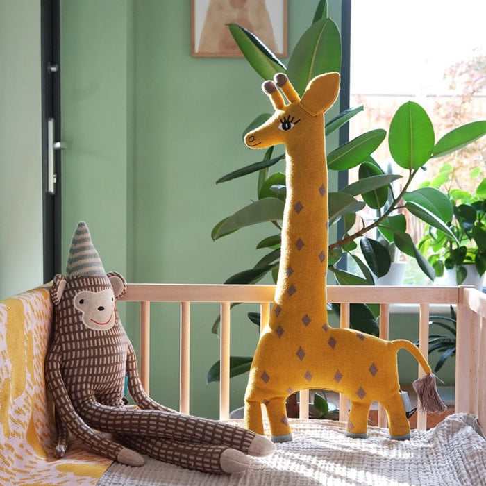 Noah Giraffe Cushion par OYOY Living Design - The Dream Collection | Jourès