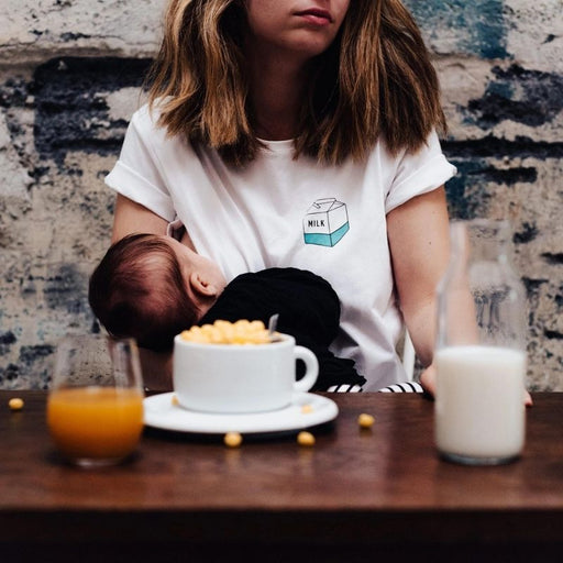 T-shirt d'allaitement Take Away Milk -  S et XL - Blanc par Tajinebanane - Vêtements d'allaitement | Jourès
