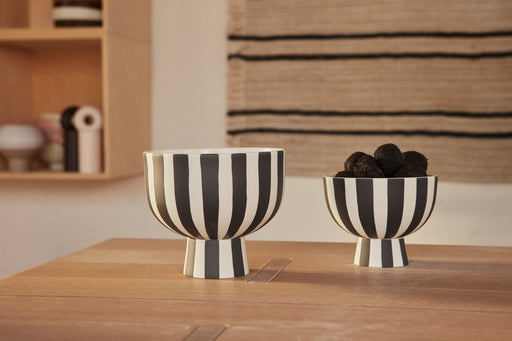 Toppu Mini Bowl - White / Black par OYOY Living Design - OYOY Mini | Jourès