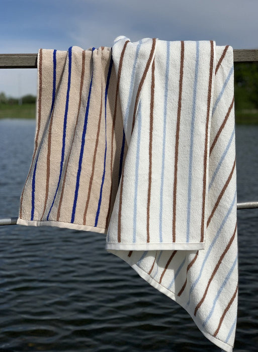 Raita Towel - 70x140 cm - Caramel / Ice Blue par OYOY Living Design - Jourès Home | Jourès