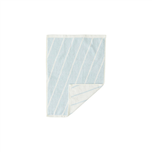 Raita Towel - 40x60 cm - Cloud / Ice Blue par OYOY Living Design - The Canada Day Sale - 15% Off Storewide* | Jourès