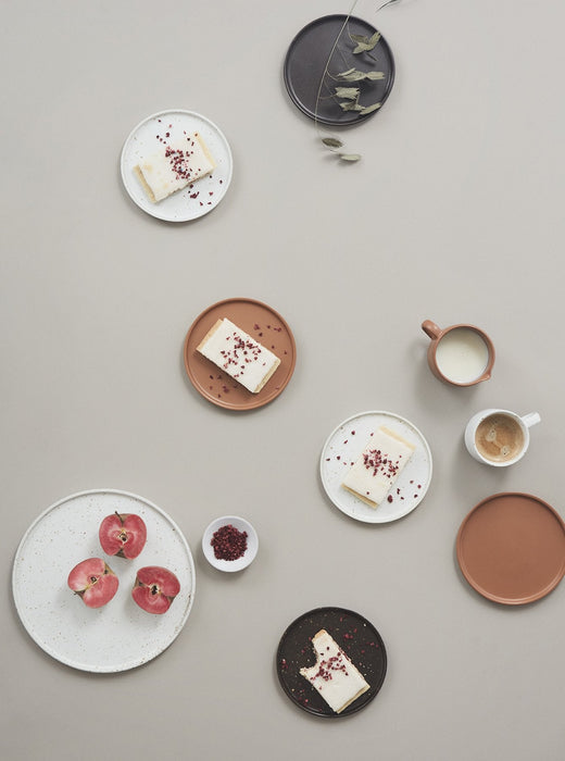 Inka Lunch/Dessert Plate - Pack of 2 - White / Light Brown par OYOY Living Design - OYOY Mini | Jourès