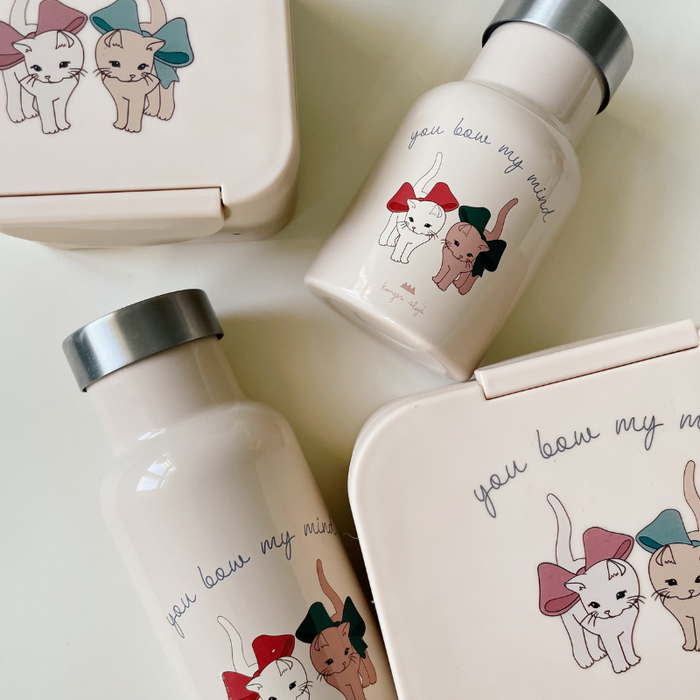 Stainless Steel Thermo Bottle - Bow Kitty par Konges Sløjd - Baby Shower Gifts | Jourès