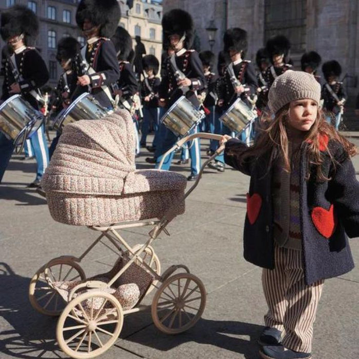 Doll Pram Stroller - Marche de fleurs par Konges Sløjd - Imitation Games | Jourès
