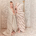Raita Hooded Towel - Caramel / Optic Blue par OYOY Living Design - OYOY MINI - OYOY Mini | Jourès
