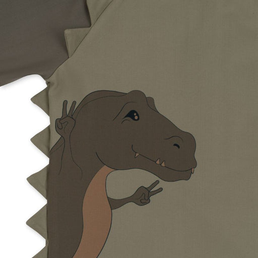 Aster Swim Shirt - Size 12m to 3Y - Dino / Overland Trek par Konges Sløjd - The Dinosaures Collection | Jourès