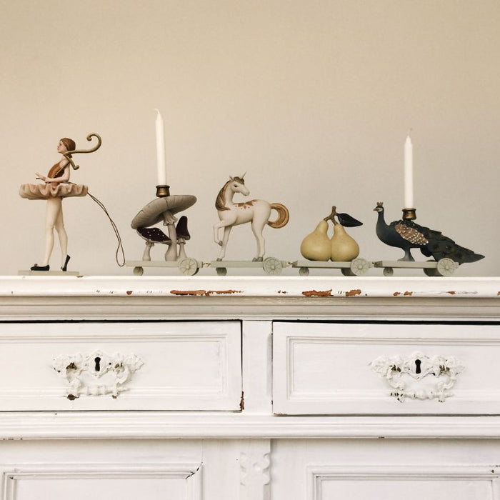 Ceramic Birthday Train Candle Holder - Ballerina par Konges Sløjd - Gifts $100 and more | Jourès