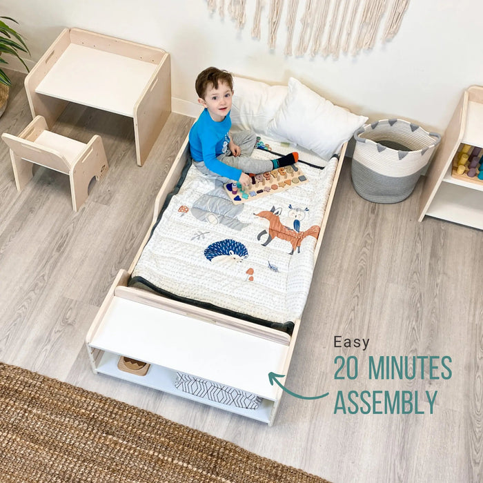 APPLE CRIB - Montessori Floor Bed with Rails & Shelves par Sapiens Child - Gifts $100 and more | Jourès