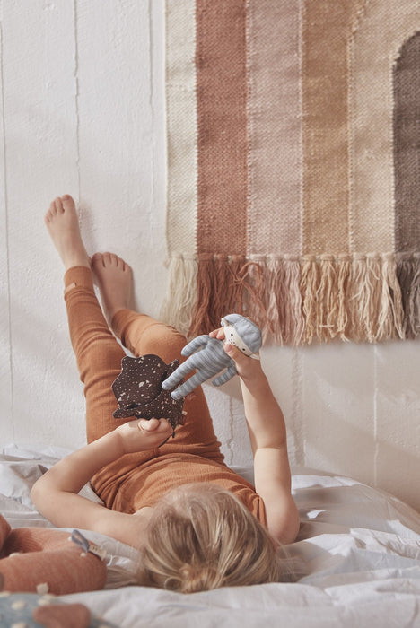 Ask the Elf - Multi par OYOY Living Design - Black Friday 2025 | Jourès