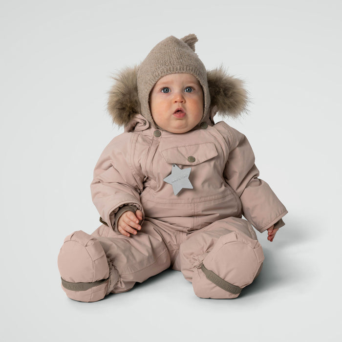 Wisti Snowsuit - 12m to 4Y - Semolina Sand par MINI A TURE - Outerwear | Jourès