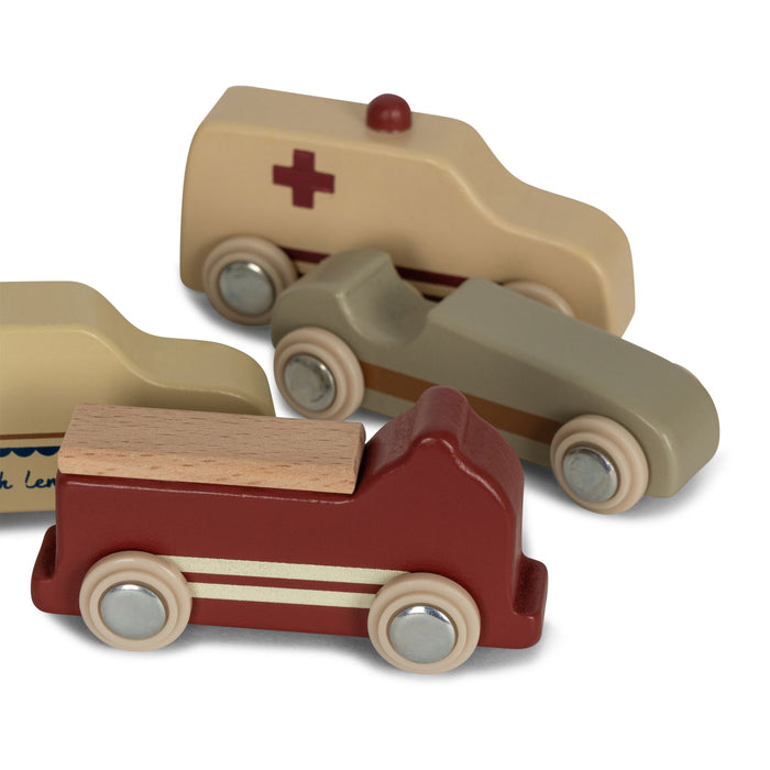 Jouet en bois - Ens. de 9 - Mini voitures en bois par Konges Sløjd - Tout-petits - 1 à 3 ans | Jourès