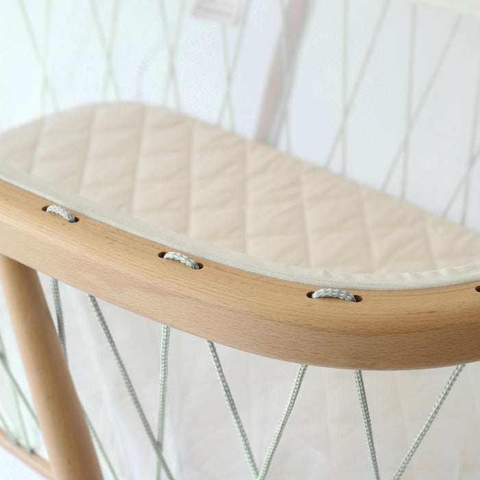 KUMI Craddle and organic mattress - Mesh / Lichen par Charlie Crane - Baby Rockers, Cribs, Moses and Bedding | Jourès