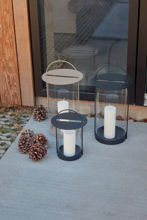 Maki Lantern - Small par OYOY Living Design - $100 et plus | Jourès