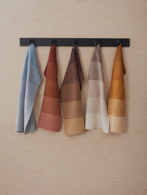 Niji Mini Towel Brown - H58 x W38 cm par OYOY Living Design - The Canada Day Sale - 15% Off Storewide* | Jourès