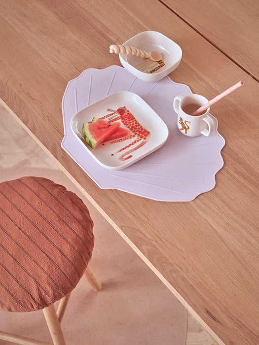 Moira Tableware Set Strawberry Cat - Offwhite par OYOY Living Design - New in | Jourès