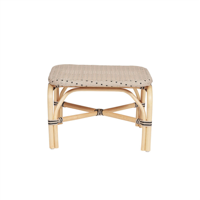 Momi Outdoor Ottoman par OYOY Living Design - $100 et plus | Jourès