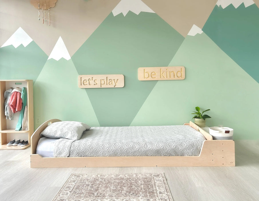 CHERRY TWIN - Montessori Floor Bed with Shelves par Sapiens Child - Baby | Jourès
