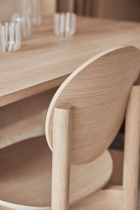 OY Dining Chair par OYOY Living Design - $100 et plus | Jourès