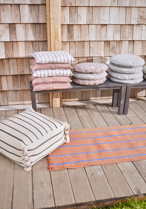 Outdoor Kyoto Cushion Square - Clay par OYOY Living Design - The Canada Day Sale - 15% Off Storewide* | Jourès