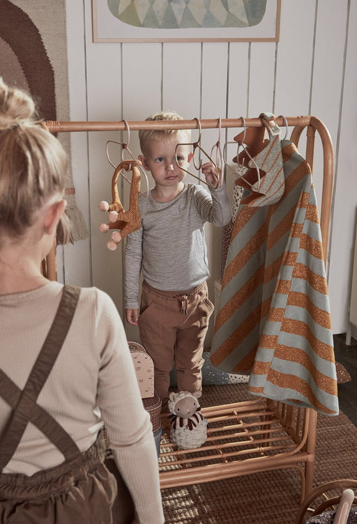 Hanger for kids - Tiny Fuku - 2 Pcs/Pack - Brass par OYOY Living Design - Nursery | Jourès