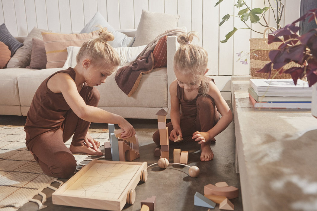 Wooden Rainbow Wagon with Blocks - Nature par OYOY Living Design - New in | Jourès