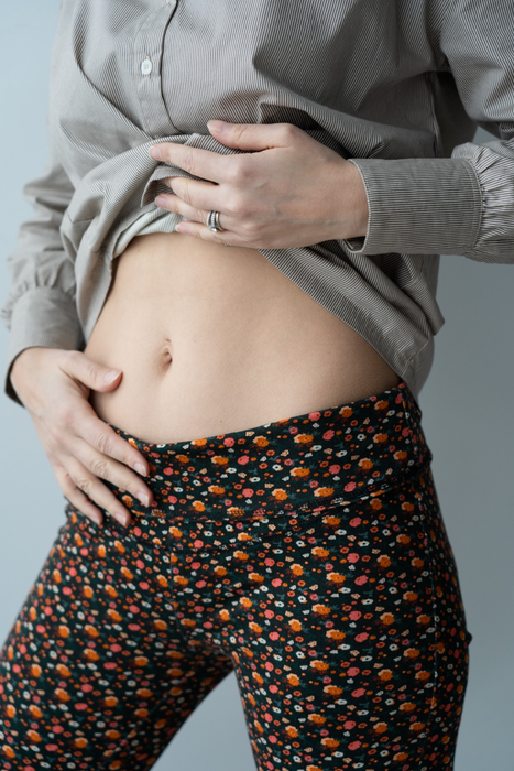 Léandre - Legging de maternité fleuri par Solveig - Nursing Clothes | Jourès