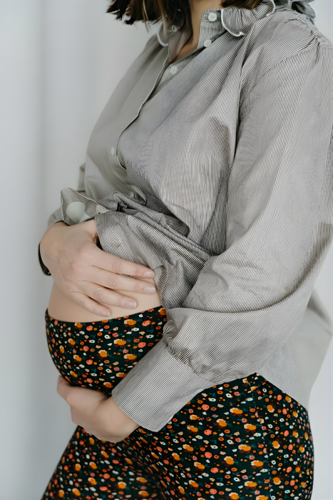 Léandre - Legging de maternité fleuri par Solveig - Nursing Clothes | Jourès