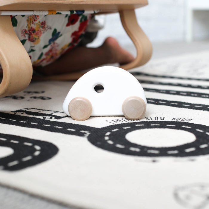 Wooden Car - White - Made in Canada par Caribou - Toys, Teething Toys & Books | Jourès