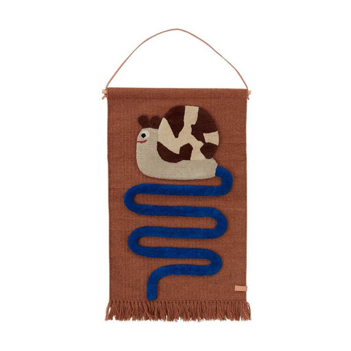 Sally Snail On The Way - Wall Rug - Optic blue par OYOY Living Design - Decor and Furniture | Jourès