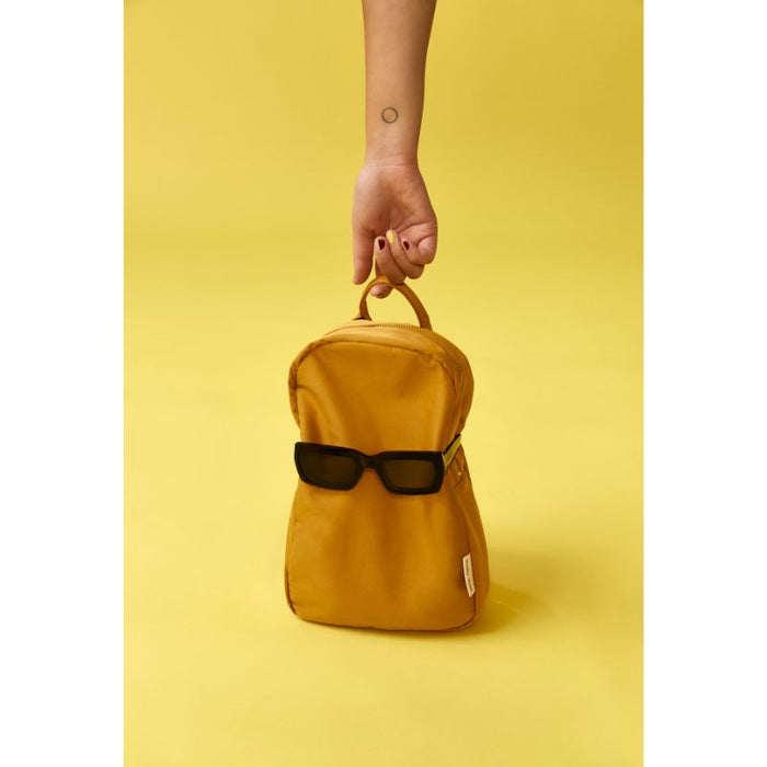 Mini sac à dos - Puffy - Ocre par Studio Noos - Le essentiels de voyage | Jourès