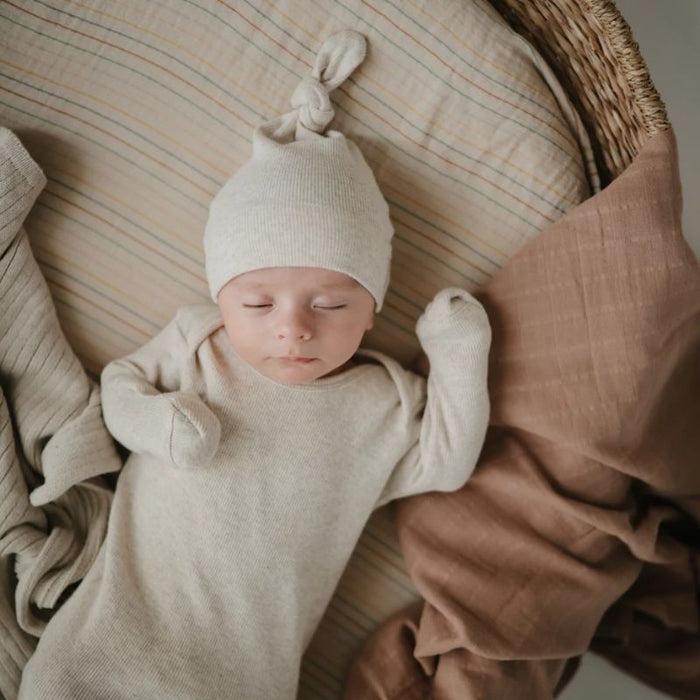 Ribbed Newborn Baby Beanie - 0-3m - Ivory par Mushie - Clothing | Jourès