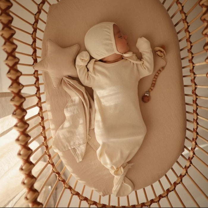 Gigoteuse à noeud bébé naissant - 0-3 mois - Ivoire par Mushie - Meilleurs vendeurs | Jourès