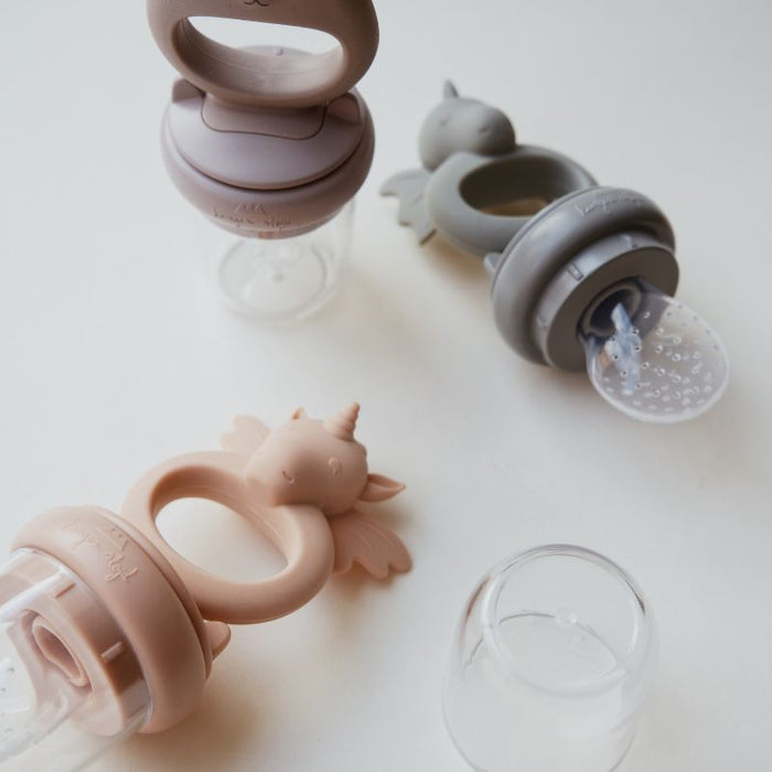 Fruit Feeding Pacifier - Set of 2 - Unicorn & Lemon - Rose sand/Brown clay par Konges Sløjd - Baby | Jourès