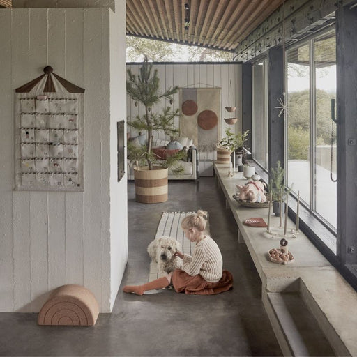 Maru Wall Rug - Brown / Offwhite par OYOY Living Design - Instagram Selection | Jourès