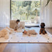 Little Bot Baby Ofie Play Mat - Zen Line + Triangle par Little Bot - Instagram Selection | Jourès