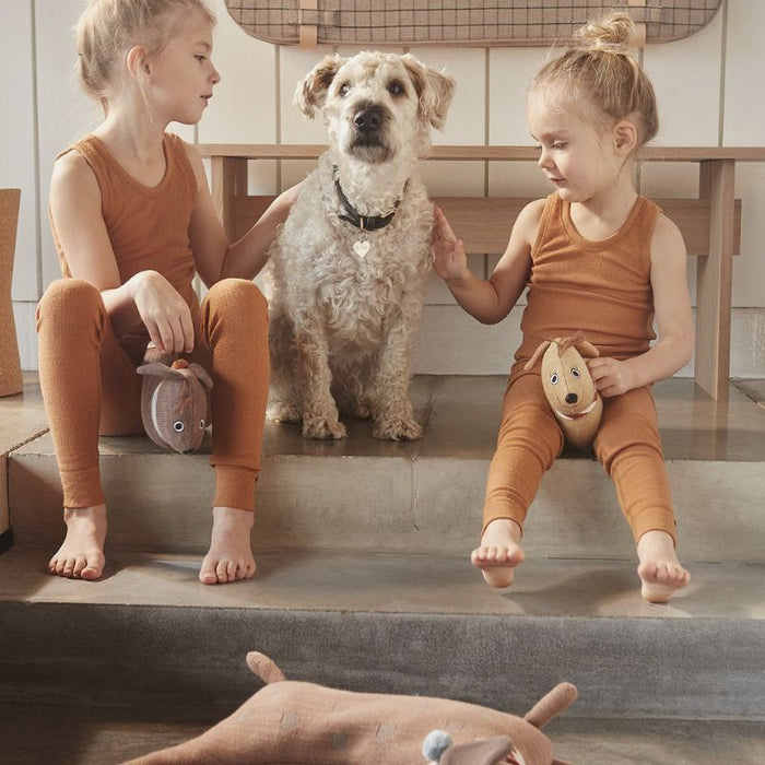 Darling - Mommy Dog Hunsi with Two Puppies par OYOY Living Design - Toys & Games | Jourès