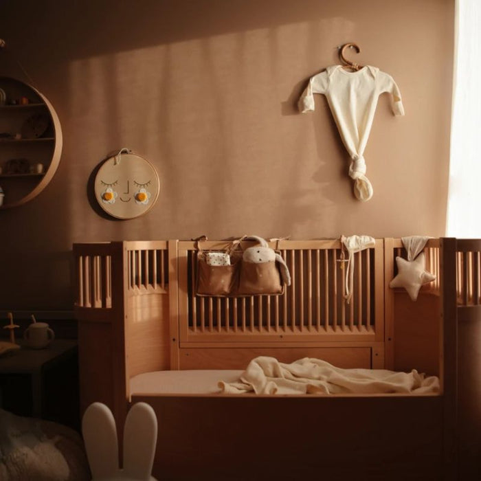 Ribbed Newborn Baby Bonnet - 0-3m - Ivory par Mushie - Hats & Gloves | Jourès