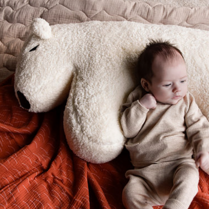 Coussin d'allaitement - Ours polaire par Nanami - La collection Ourson | Jourès