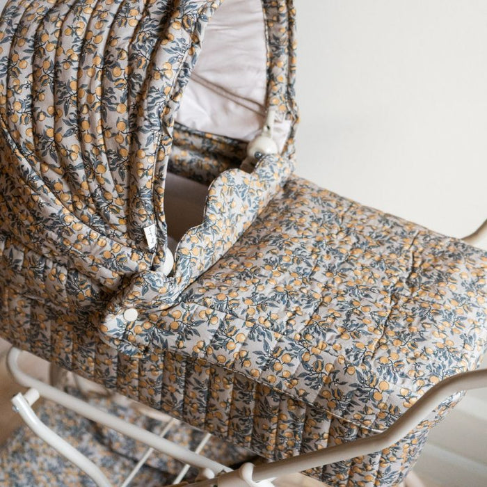 Poussette en rotin vintage enfants Poussette en rotin vintage enfants