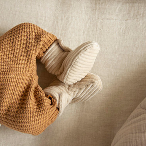 Newborn Baby Shoes - 0-6 M - Natural par Nanami - Hats, Mittens & Slippers | Jourès