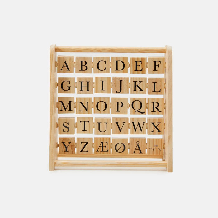 Jeu de cubes en bois - Alphabet par Konges Sløjd - Jouets en bois | Jourès