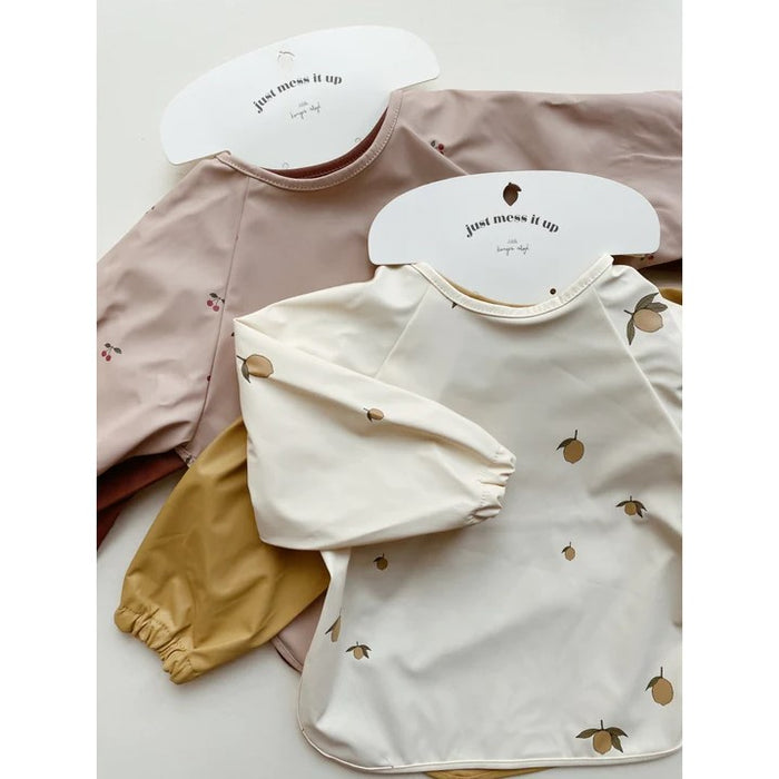 Dinner Bibs with Sleeves - Pack of 2 - Miso Raindrops/Turbulence par Konges Sløjd - Baby | Jourès