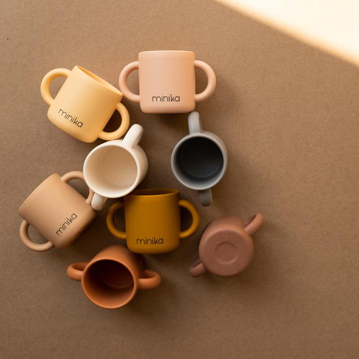 Kids Learning cup with handles - Sage par Minika - Sale | Jourès