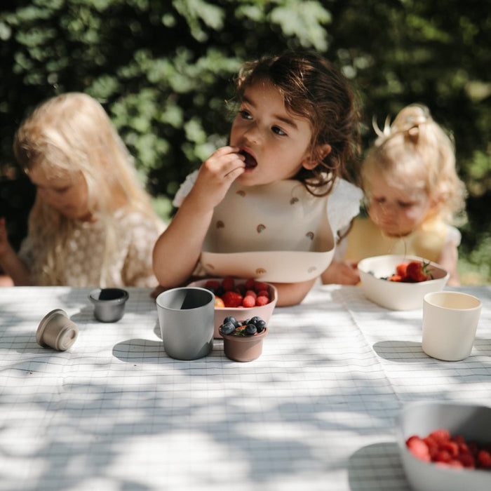 Dinnerware Cup for Kids - Set of 2 - Blue par Mushie - Instagram Selection | Jourès