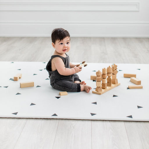 Tapis de jeu pour bébé Little Bot - Triangles par Little Bot - Tapis de jeux et d'éveil | Jourès