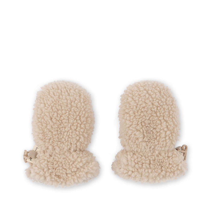 Grizz Teddy Baby Mittens - Cream Off White par Konges Sløjd - Gloves & Hats | Jourès